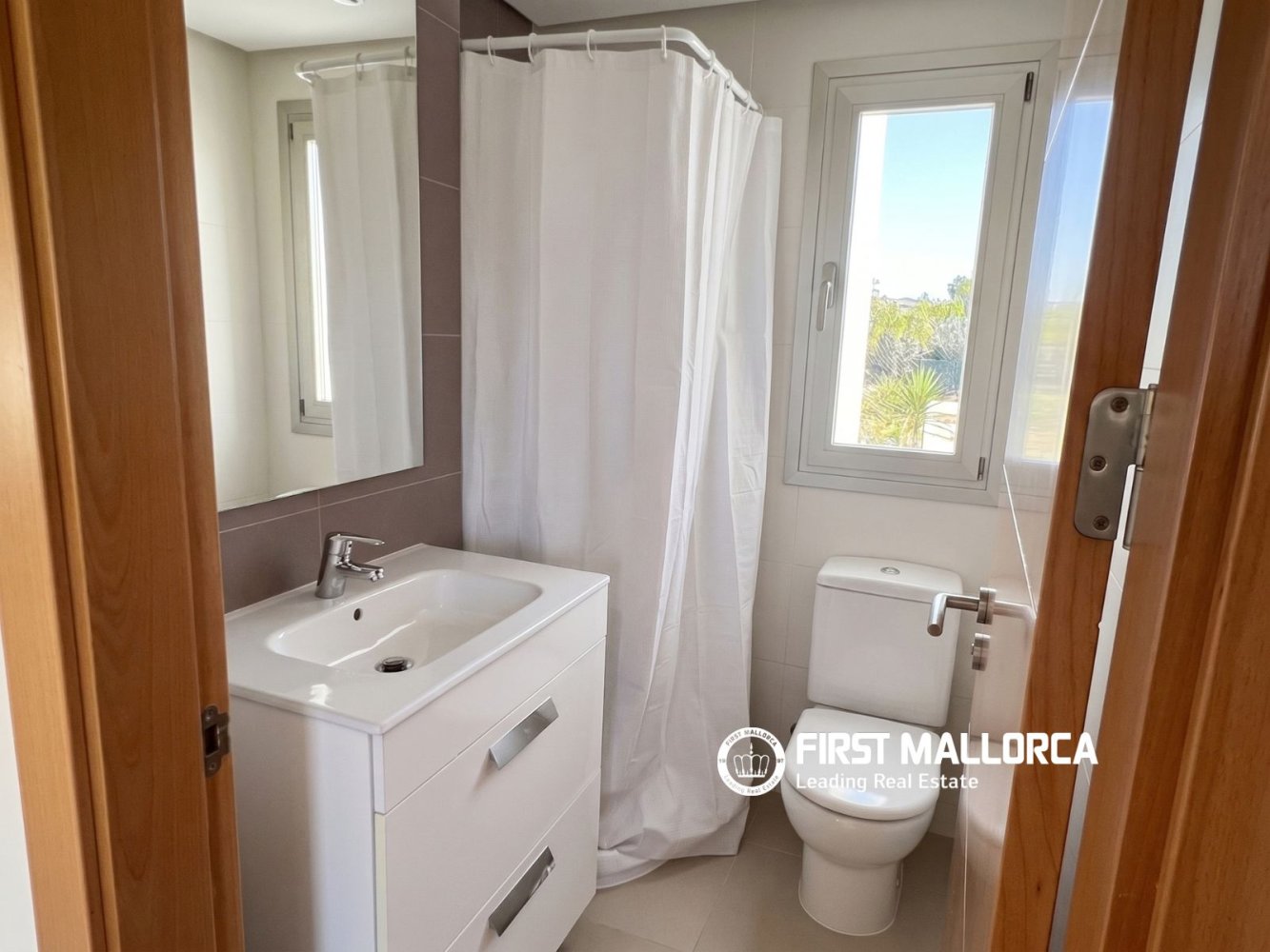 Villa en Cala Vinyes, Mallorca, España 4 dormitorios, 234 m2 No. 196132