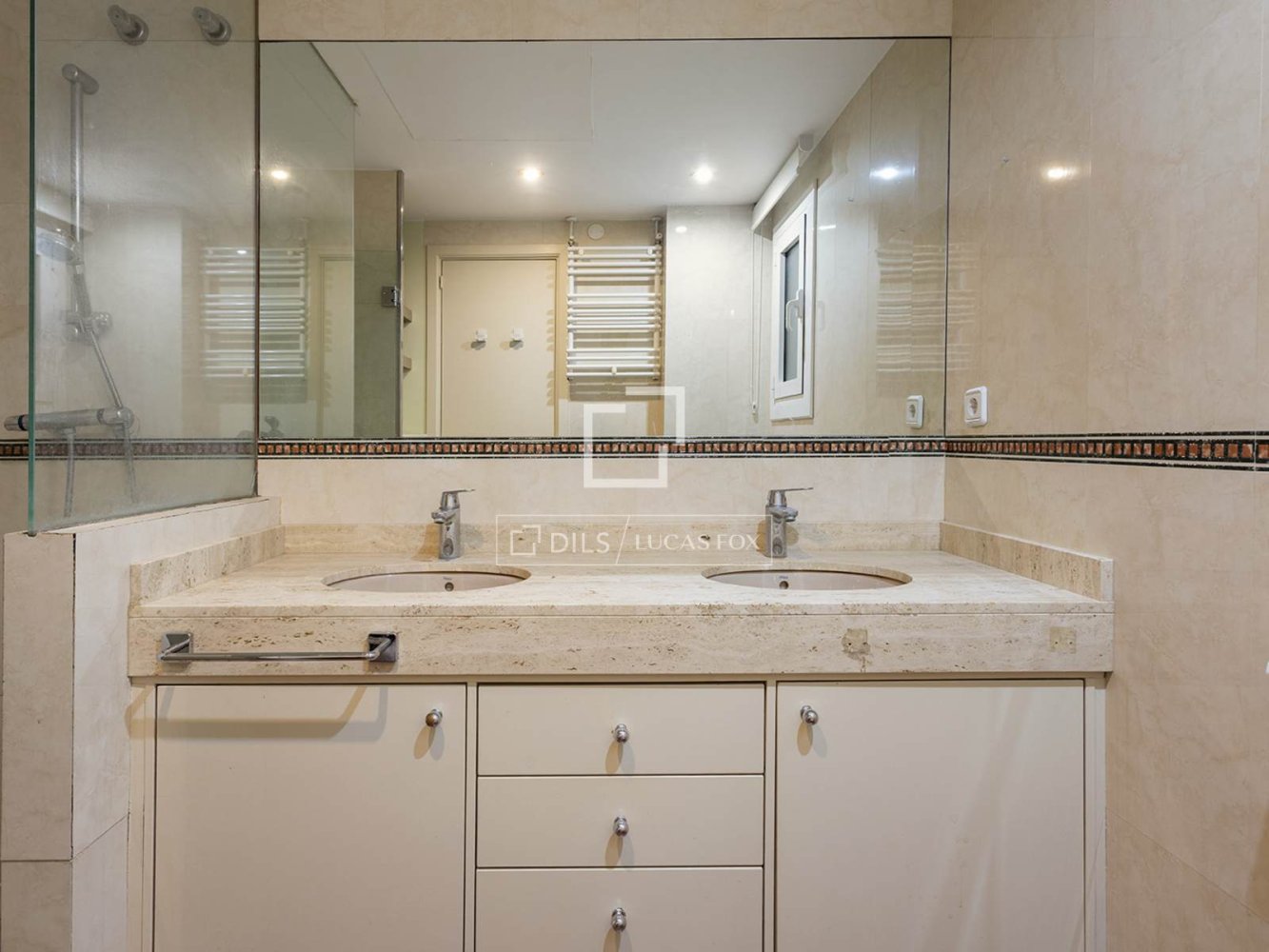 Wohnung in Barcelona, Spanien 3 Schlafzimmer, 149 m2 Nr. 199155