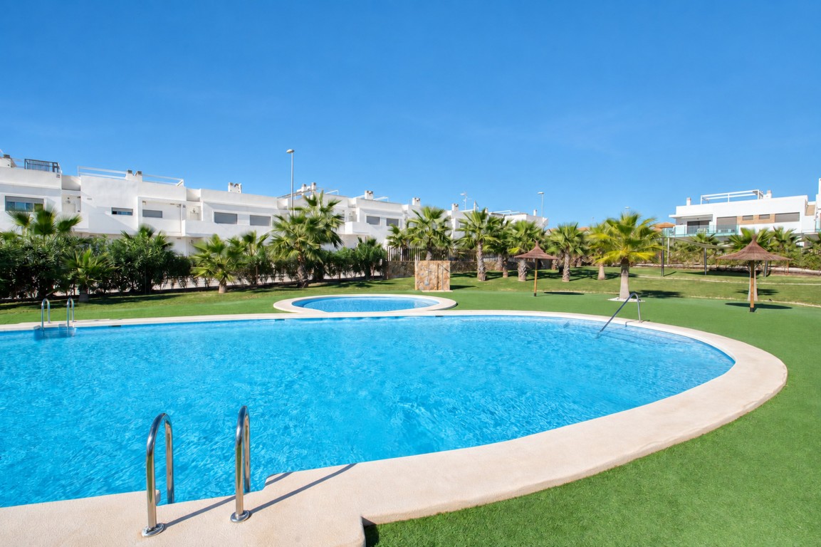 Apartment in Vistabella, Alicante, Spain 3 bedrooms,  No. 197433