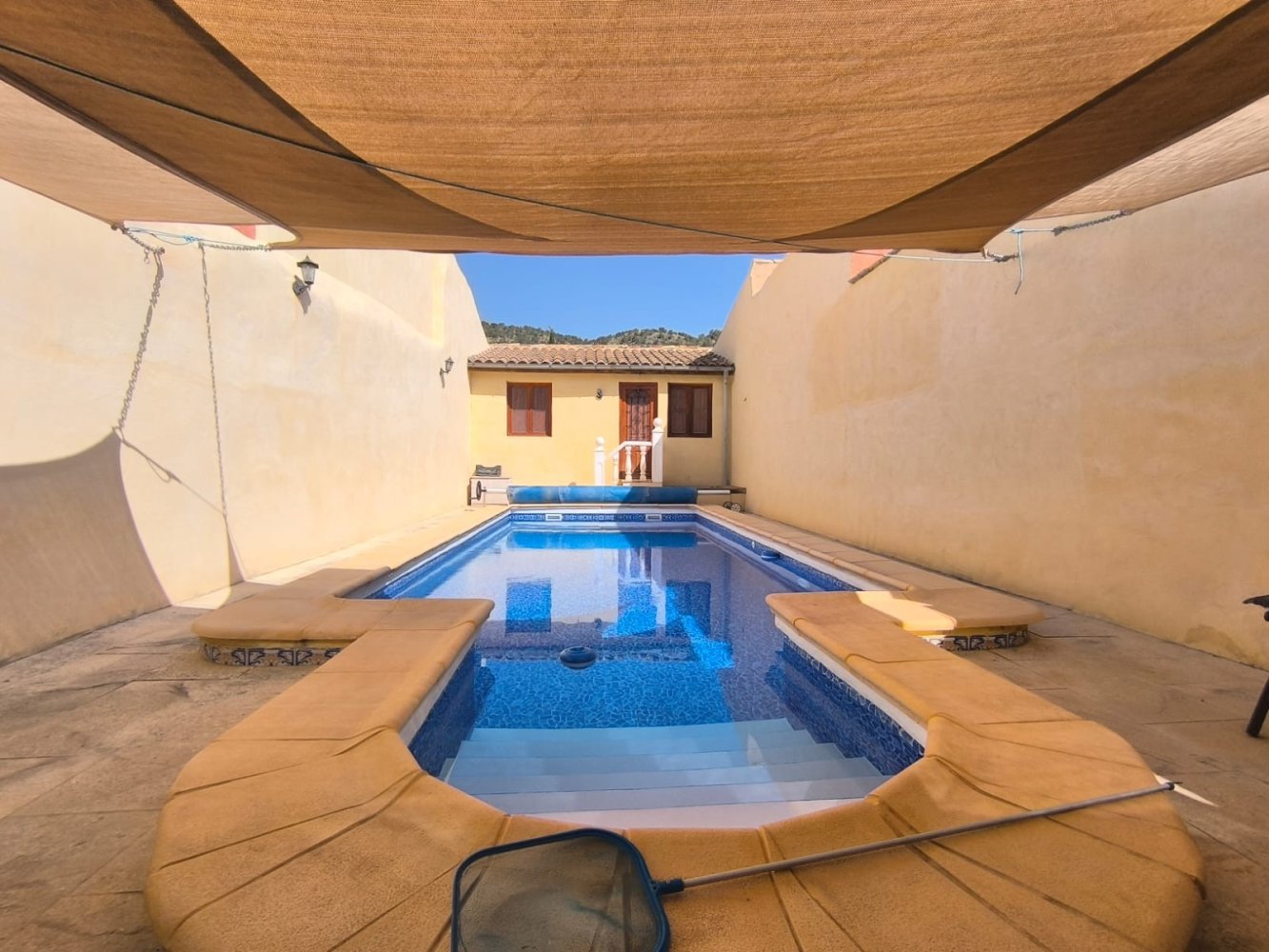 Huvila Chinorlet, Alicante, Espanja 4 makuuhuonetta, 250 m2 No. 197247