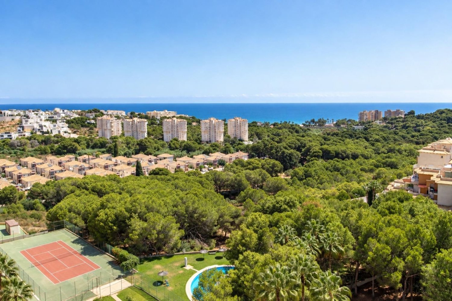 Appartamento a Dehesa De Campoamor, Alicante, Spagna 44 mq. N° 198143