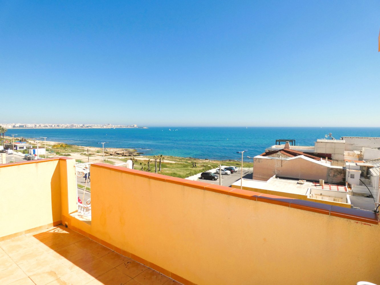 Bungalow in Torrevieja, Alicante, Spain 3 bedrooms, 97 sq.m. No. 199350