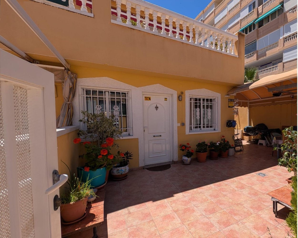 Bungalow à La Mata, Alicante, Espagne 3 chambres, 78 m2 No. 198146