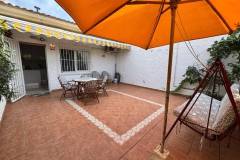 Bungalow a Torrevieja, Alicante, Spagna 2 camere da letto, 65 mq. N° 198373