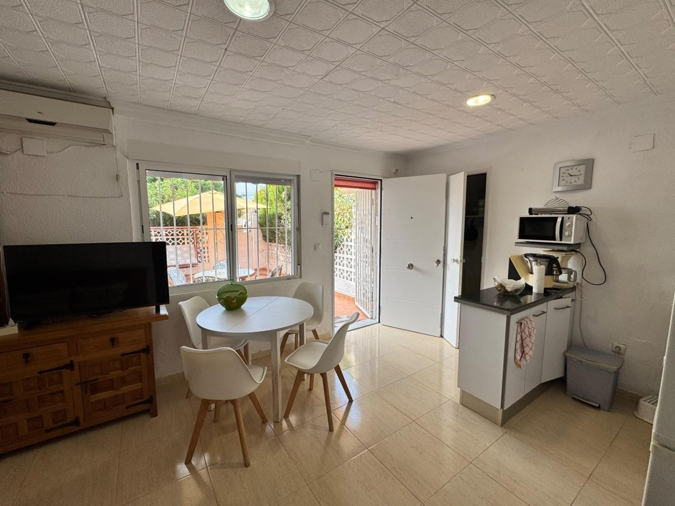 Bungalow in Torrevieja, Alicante, Spain 2 bedrooms, 65 sq.m. No. 198373
