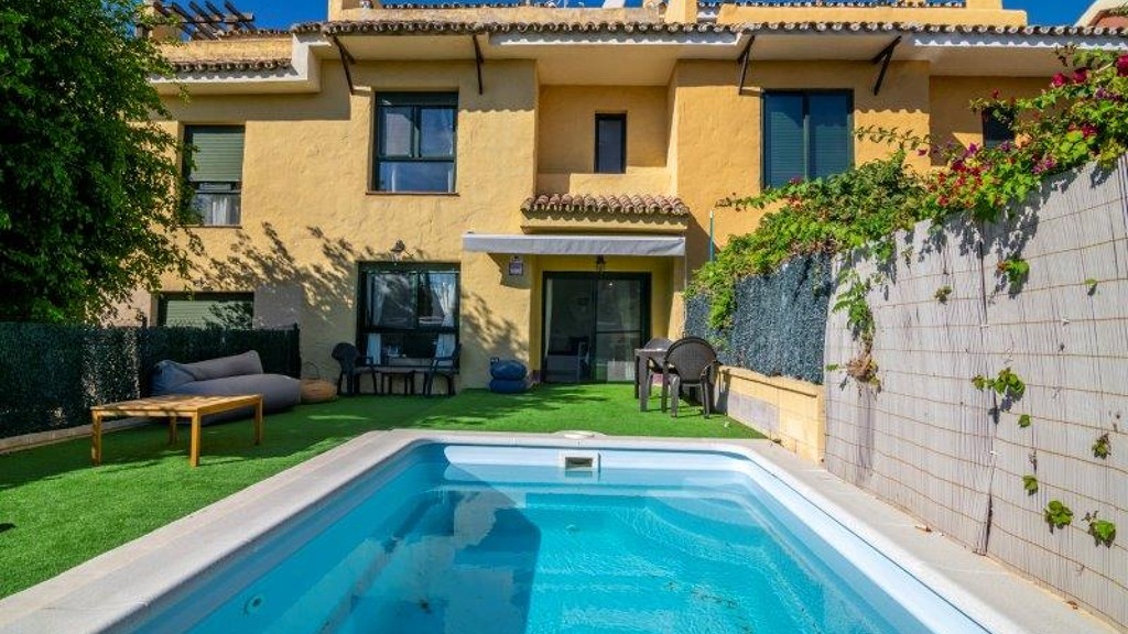 Townhouse in Estepona, Malaga, Spanien 3 Schlafzimmer, 250 m2 Nr. 198529