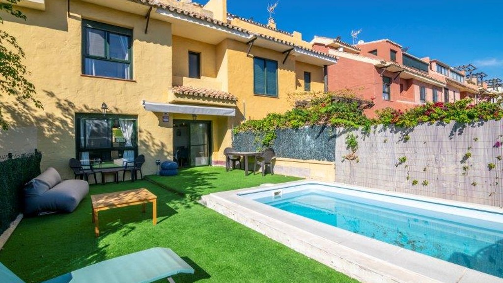 Townhouse in Estepona, Malaga, Spanien 3 Schlafzimmer, 250 m2 Nr. 198529