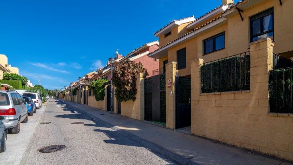 Townhouse in Estepona, Malaga, Spanien 3 Schlafzimmer, 250 m2 Nr. 198529