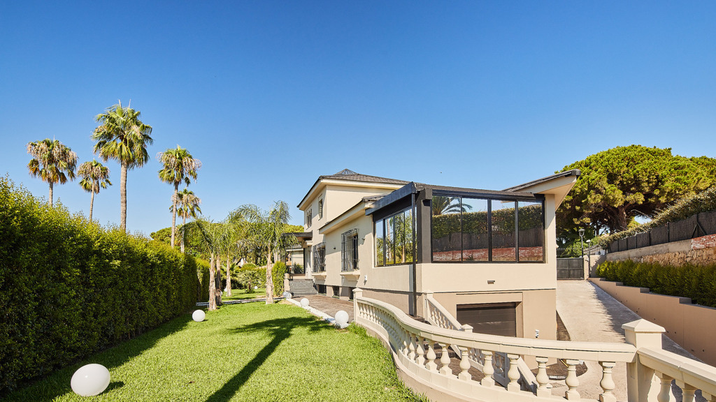 Villa en El Puerto de Santa María, Cádiz, España 4 dormitorios, 424.17 m2 No. 198783
