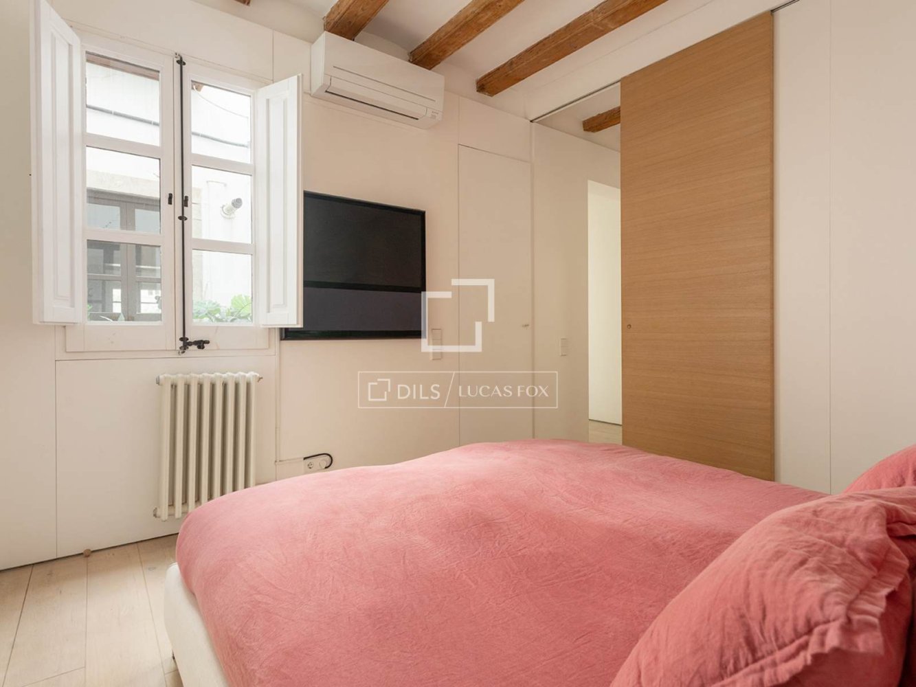 Apartment à Barcelona, Espagne 2 chambres, 132 m2 No. 199152