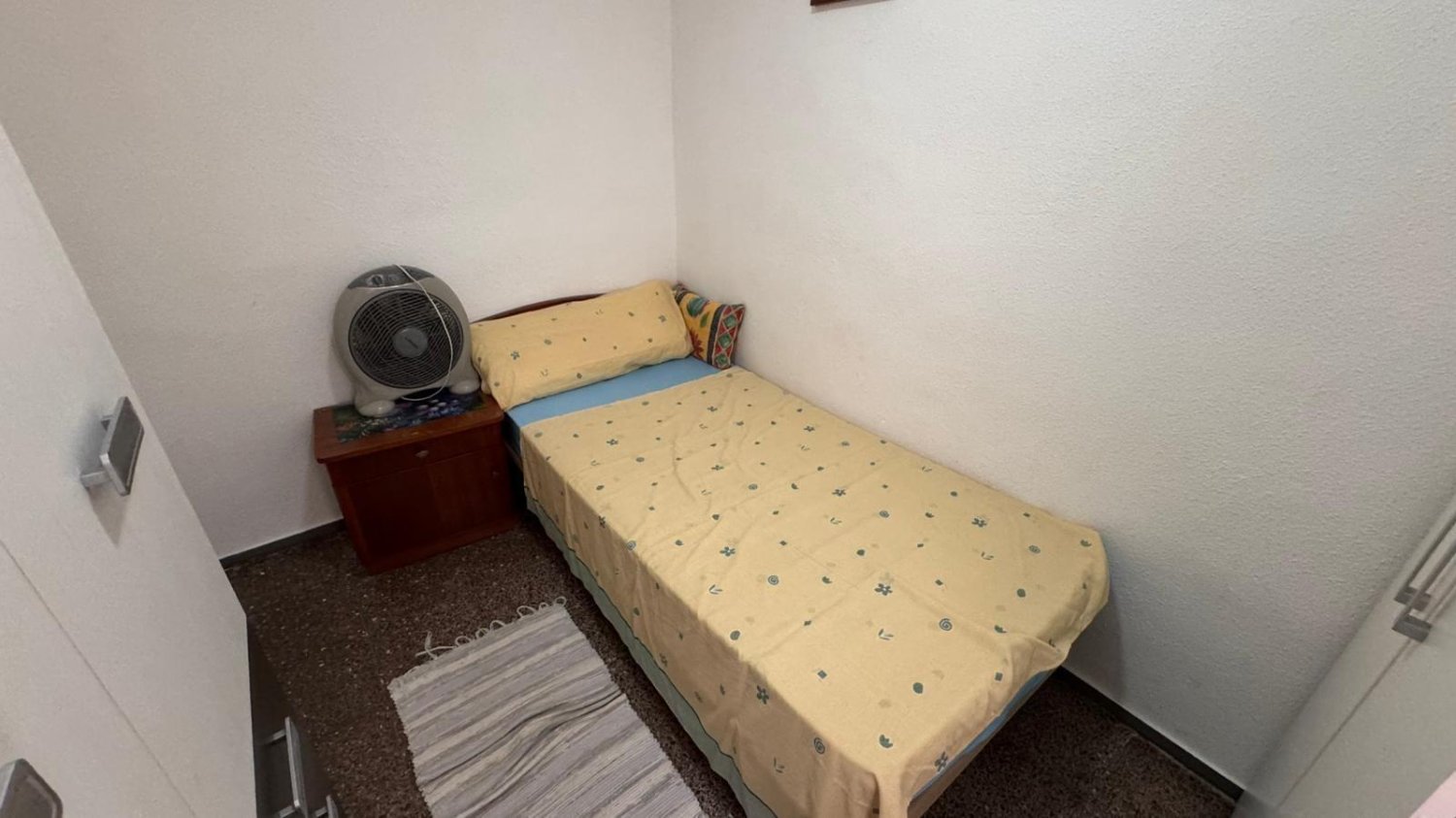 Apartamento en Alicante, España 3 dormitorios, 85 m2 No. 198745