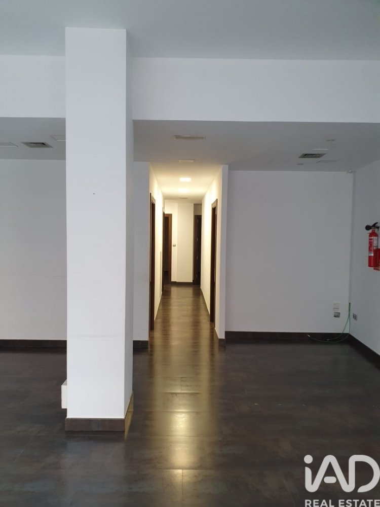 Commercial property à Balaguer, Lleida, Espagne 135 m2 No. 198600