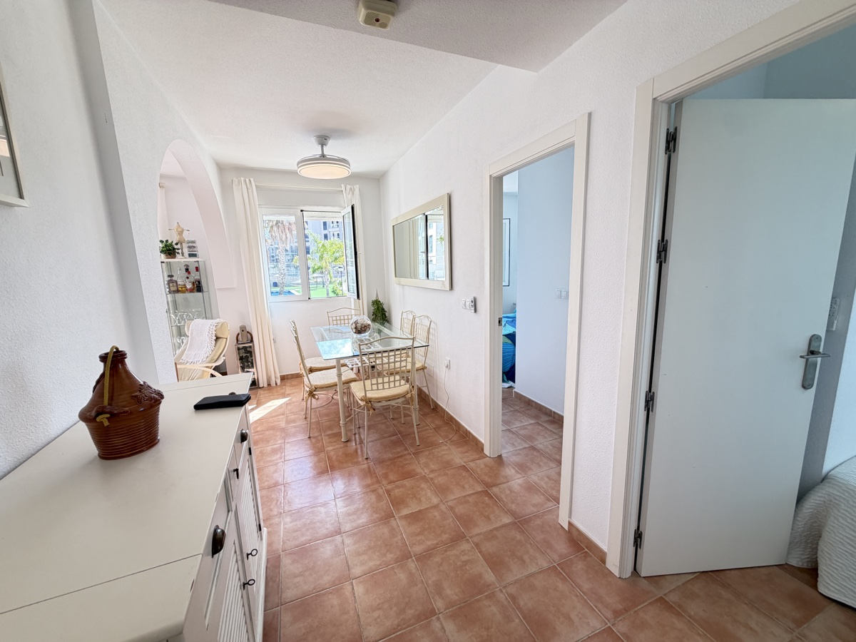 Appartamento a Villamartin, Alicante, Spagna 2 camere da letto, 70 mq. N° 198320