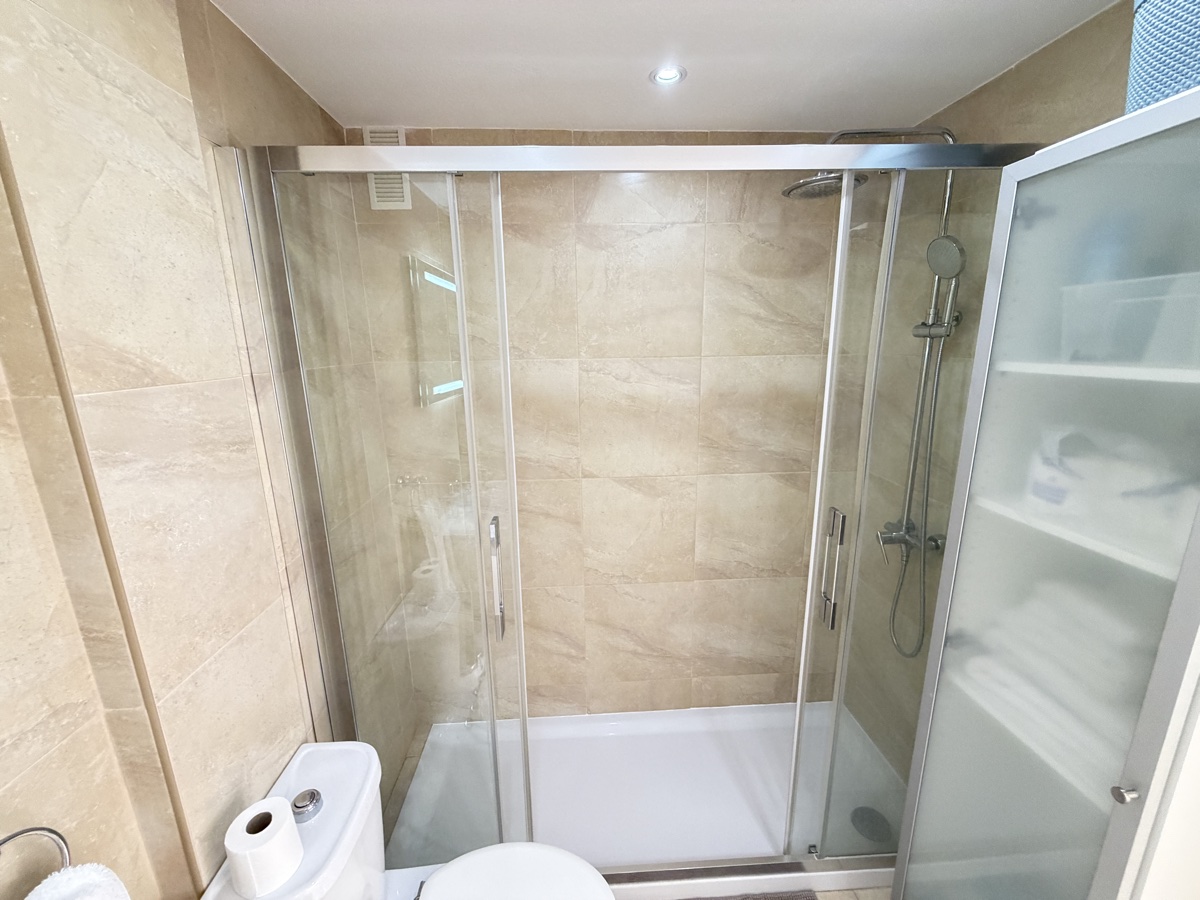 Appartamento a Villamartin, Alicante, Spagna 2 camere da letto, 70 mq. N° 198320