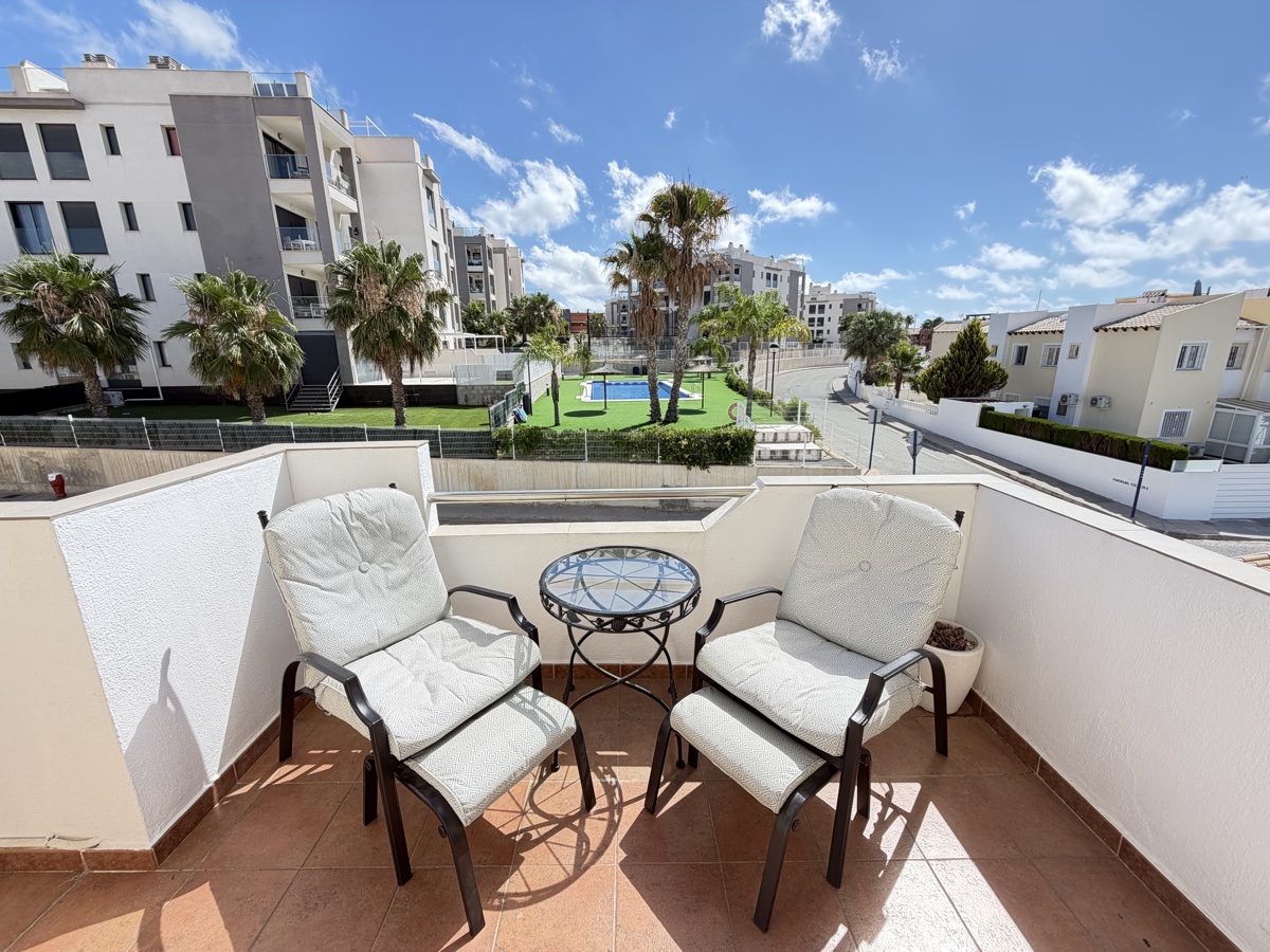 Appartamento a Villamartin, Alicante, Spagna 2 camere da letto, 70 mq. N° 198320