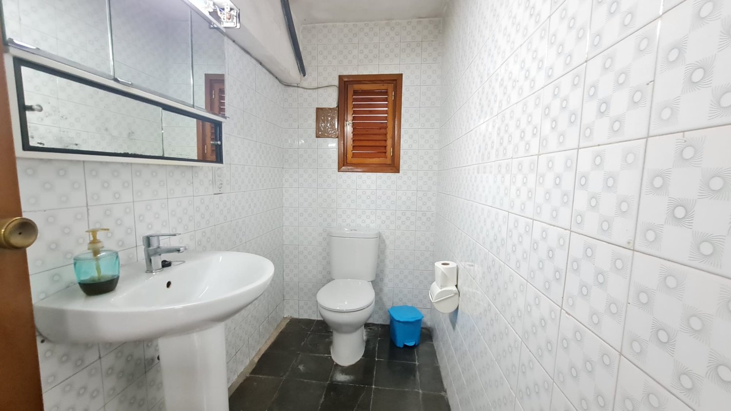 Casa adosada en Elda, Alicante, España 4 dormitorios, 350 m2 No. 198924