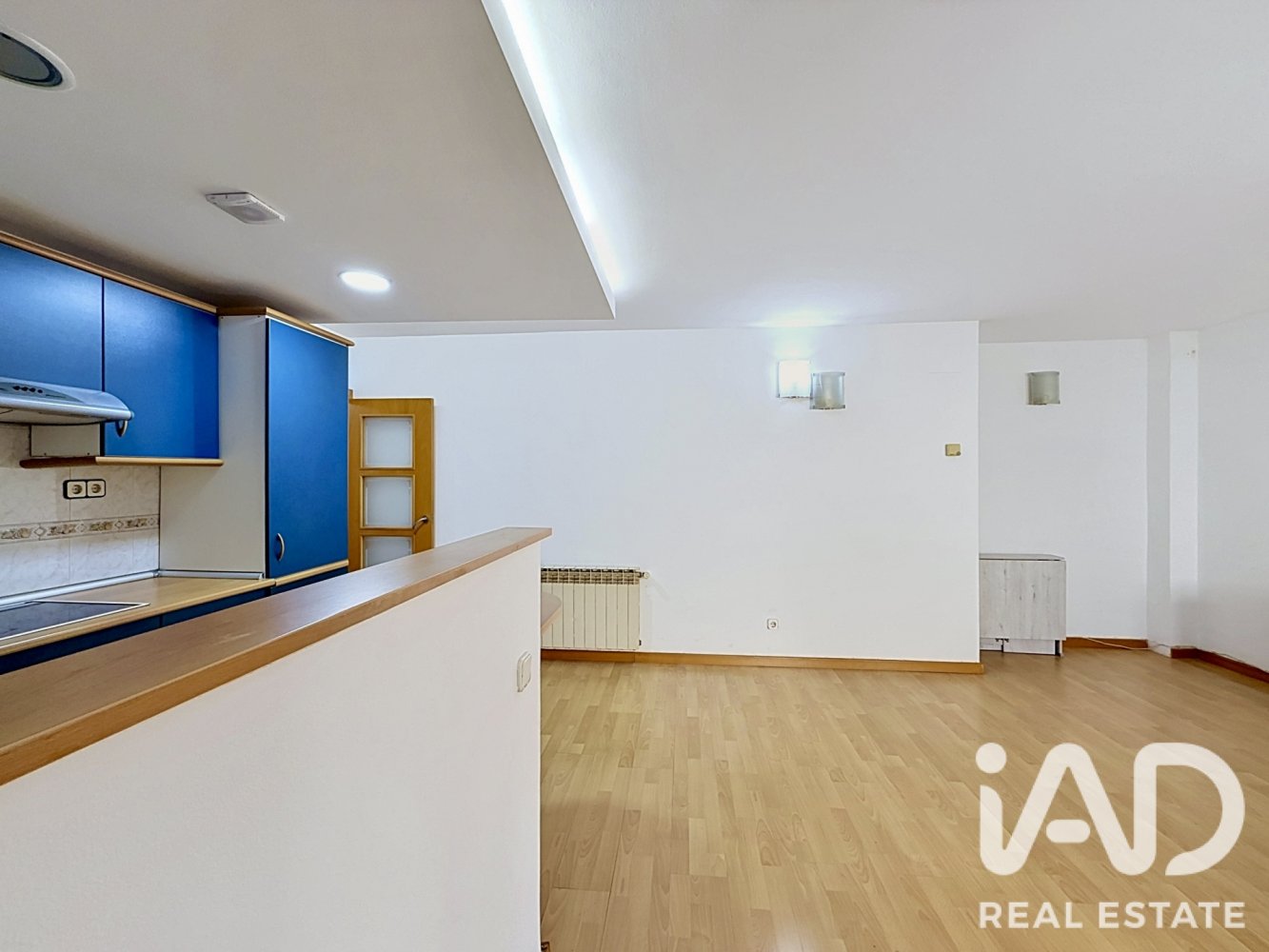 Apartment à Cornella De Llobregat, Barcelona, Espagne 2 chambres, 79 m2 No. 198633