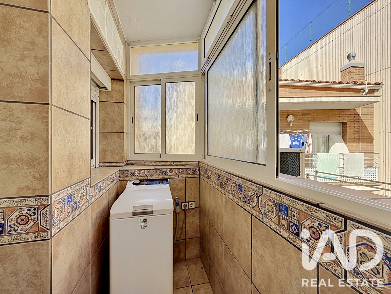 Apartment à Cornella De Llobregat, Barcelona, Espagne 2 chambres, 79 m2 No. 198633