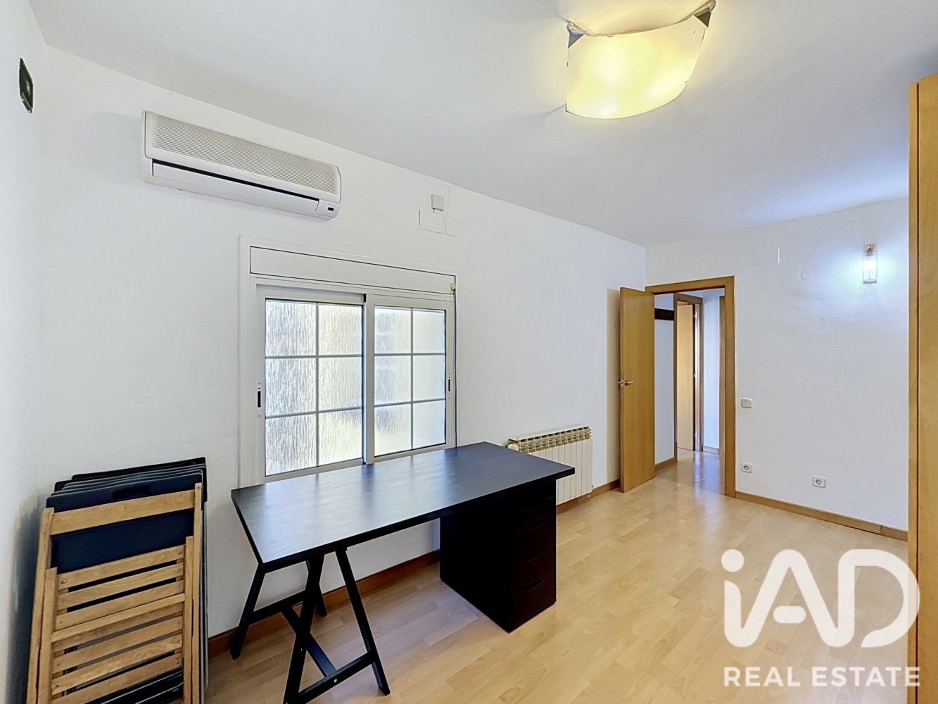 Apartment à Cornella De Llobregat, Barcelona, Espagne 2 chambres, 79 m2 No. 198633