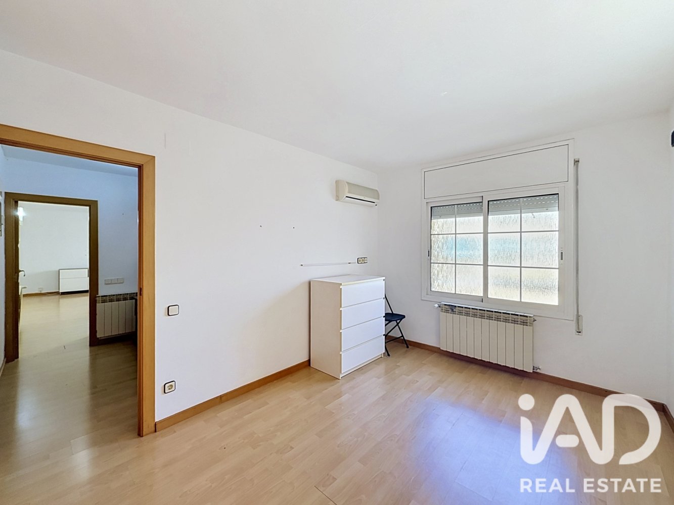 Apartment à Cornella De Llobregat, Barcelona, Espagne 2 chambres, 79 m2 No. 198633