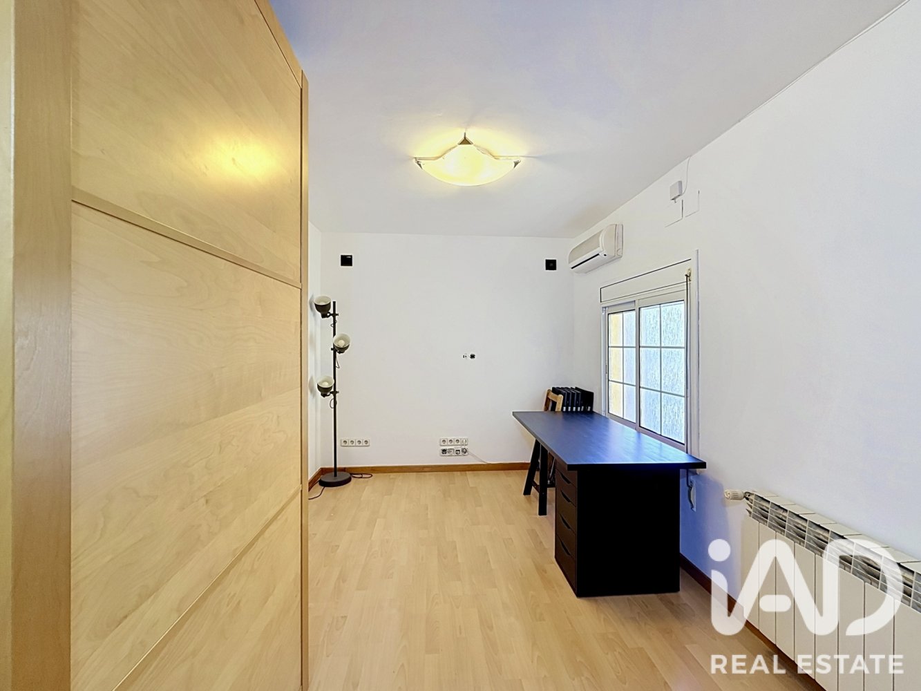Apartment à Cornella De Llobregat, Barcelona, Espagne 2 chambres, 79 m2 No. 198633