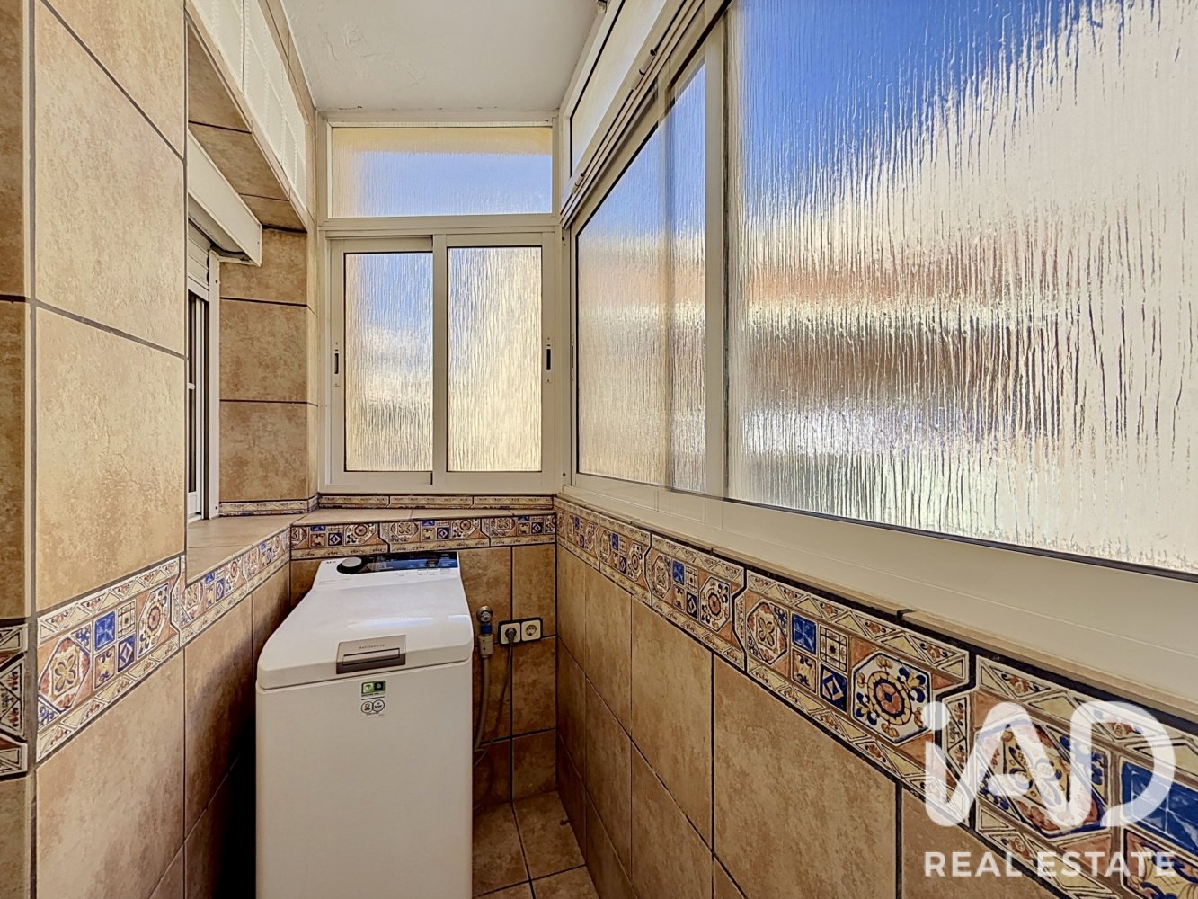 Apartment à Cornella De Llobregat, Barcelona, Espagne 2 chambres, 79 m2 No. 198633