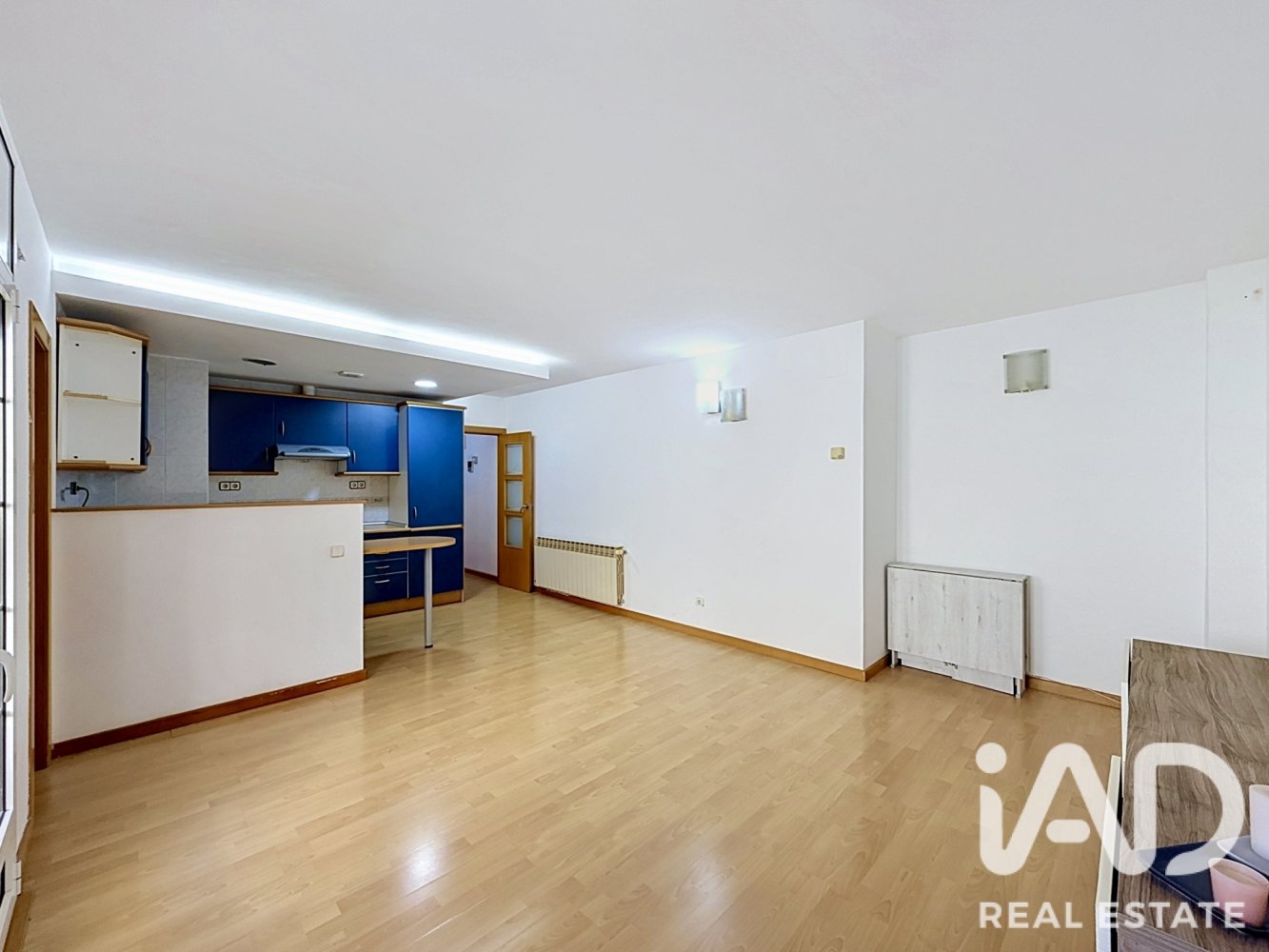 Apartment à Cornella De Llobregat, Barcelona, Espagne 2 chambres, 79 m2 No. 198633