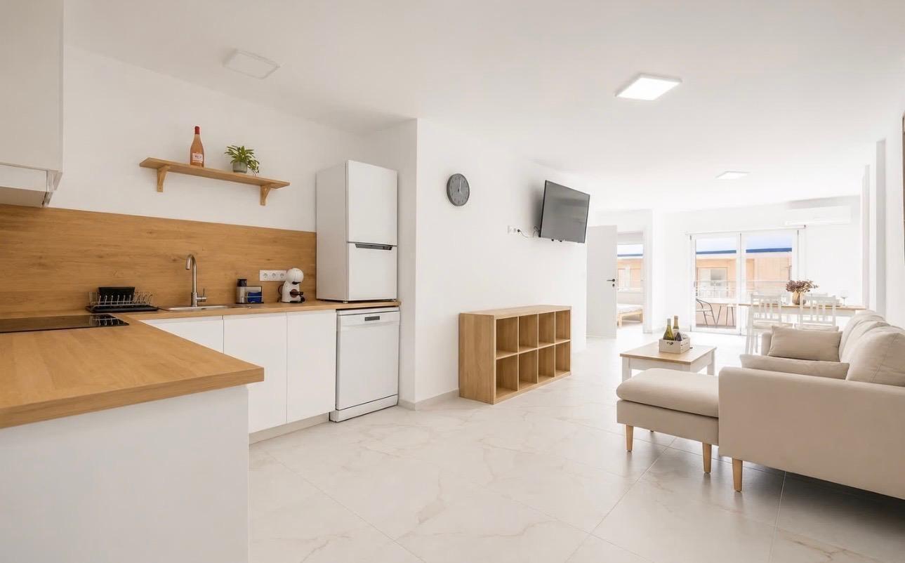 Apartment in Torrevieja, Alicante, Spain 3 bedrooms, 95 sq.m. No. 197440