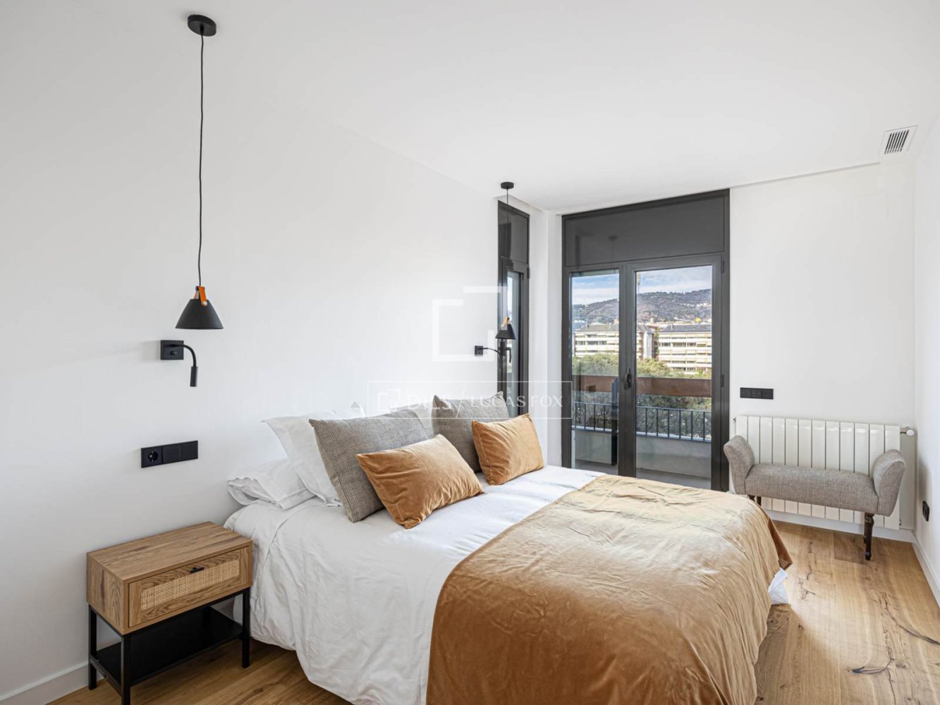 Huoneisto Barcelona, Espanja 5 makuuhuonetta, 210 m2 No. 197621
