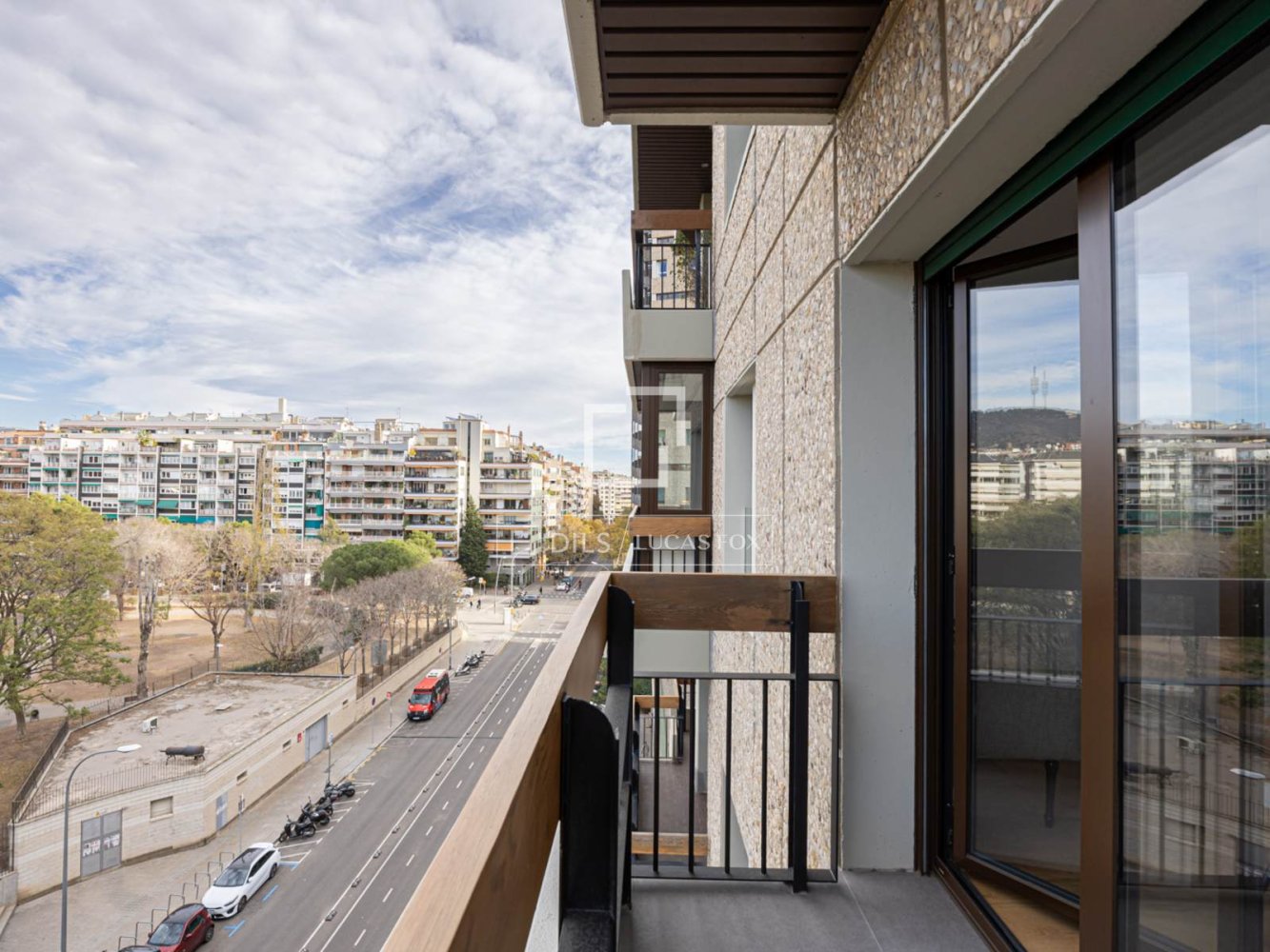 Huoneisto Barcelona, Espanja 5 makuuhuonetta, 210 m2 No. 197621