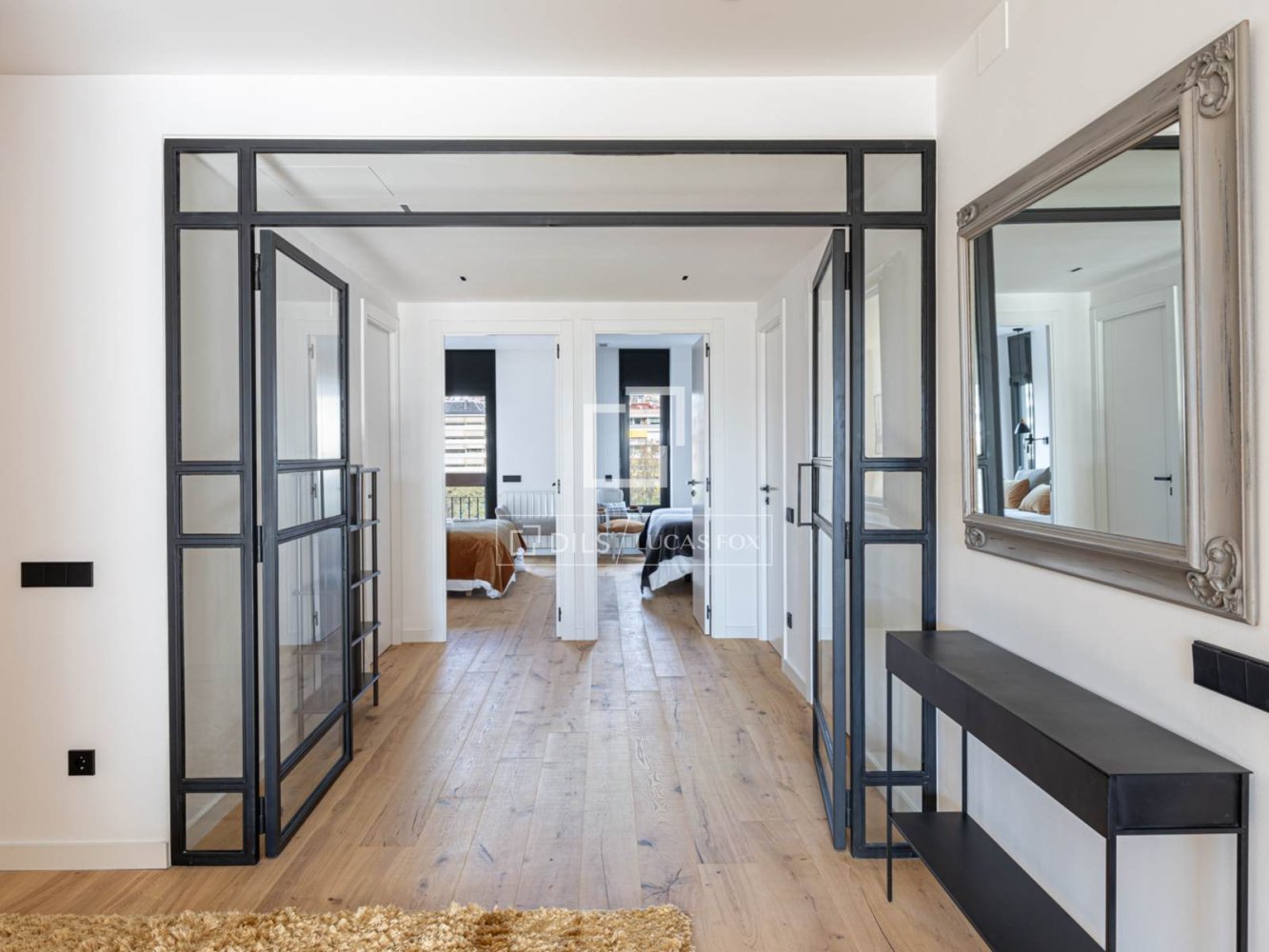 Huoneisto Barcelona, Espanja 5 makuuhuonetta, 210 m2 No. 197621
