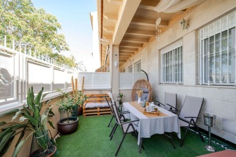 Duplex a Elche, Alicante, Spagna 4 camere da letto, 180 mq. N° 197399