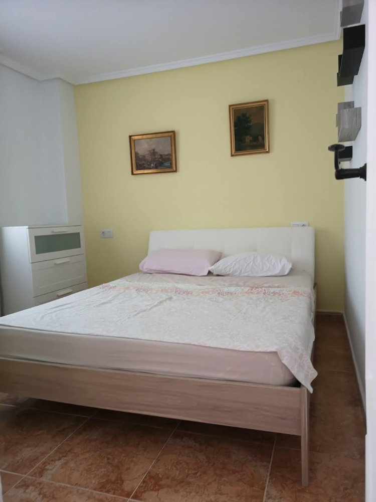 Apartment à Torrevieja, Alicante, Espagne 2 chambres, 58 m2 No. 197896