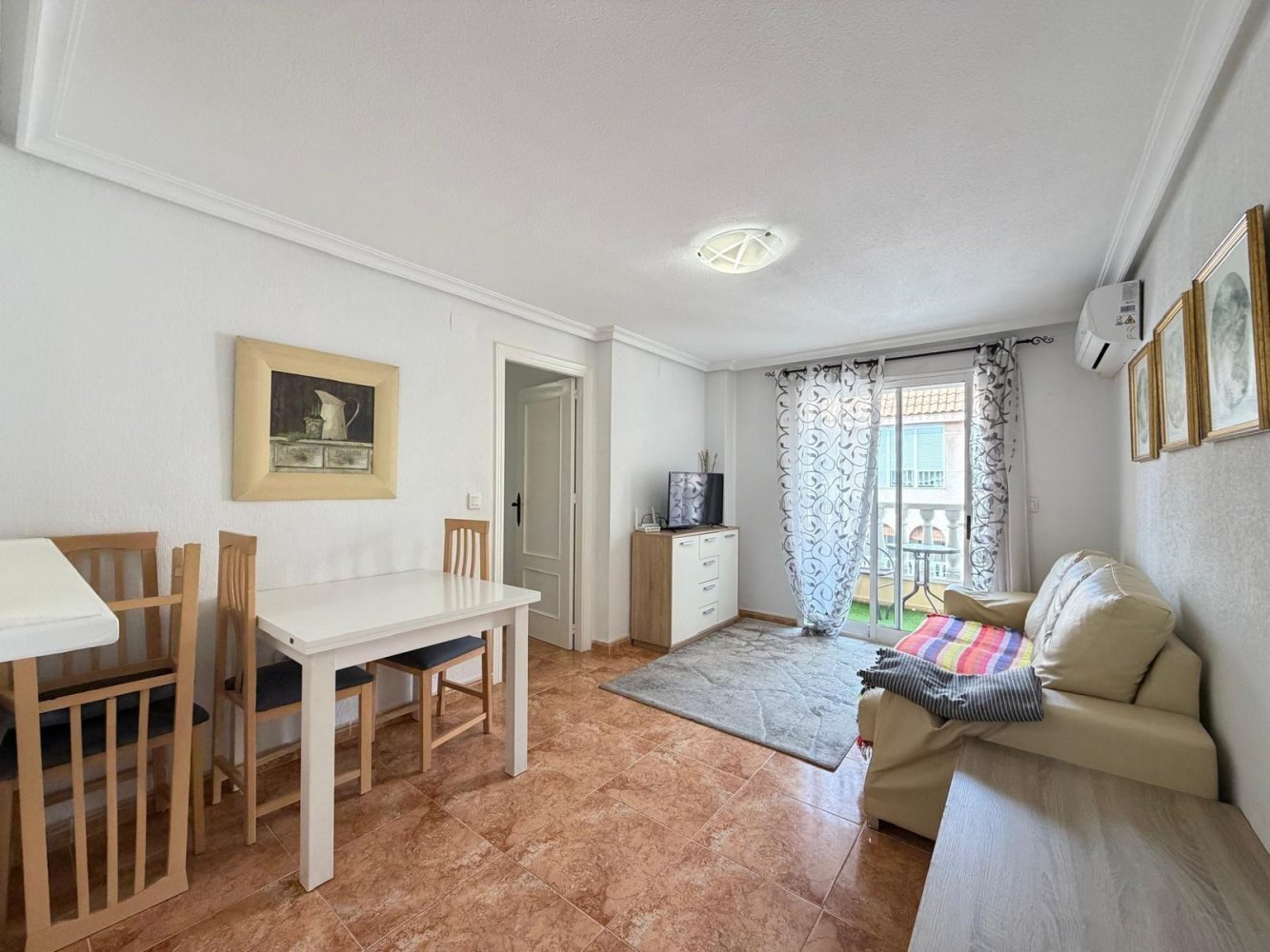 Dzīvoklis Torrevieja, Alicante, Spānijā 2 istabas, 58 m2 Nr. 197896