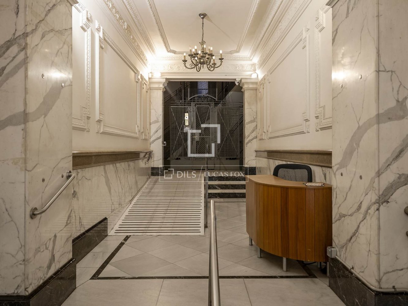 Apartment à Barcelona, Espagne 5 chambres, 130 m2 No. 200010