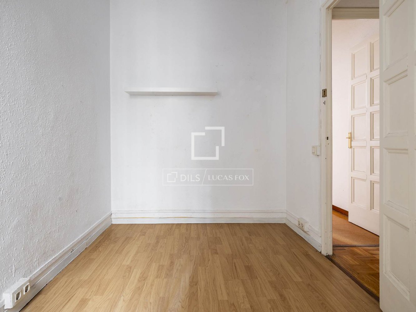 Apartment à Barcelona, Espagne 5 chambres, 130 m2 No. 200010