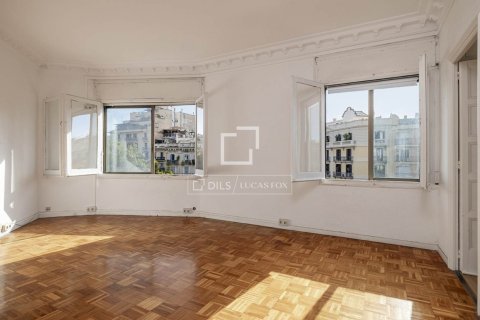 Apartment à Barcelona, Espagne 5 chambres, 130 m2 No. 200010