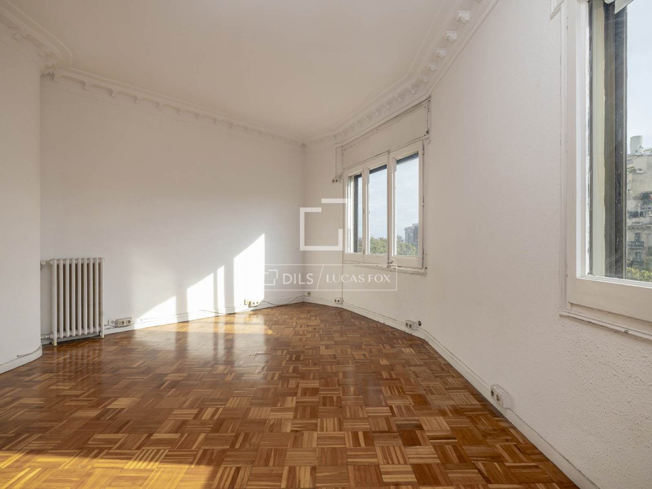 Apartment à Barcelona, Espagne 5 chambres, 130 m2 No. 200010