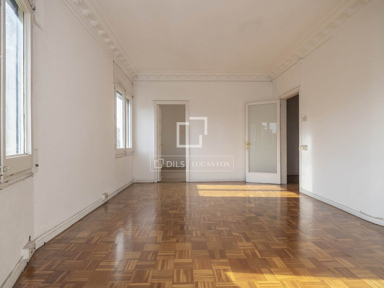 Apartment à Barcelona, Espagne 5 chambres, 130 m2 No. 200010