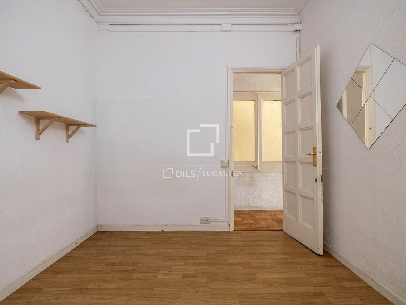 Apartment à Barcelona, Espagne 5 chambres, 130 m2 No. 200010