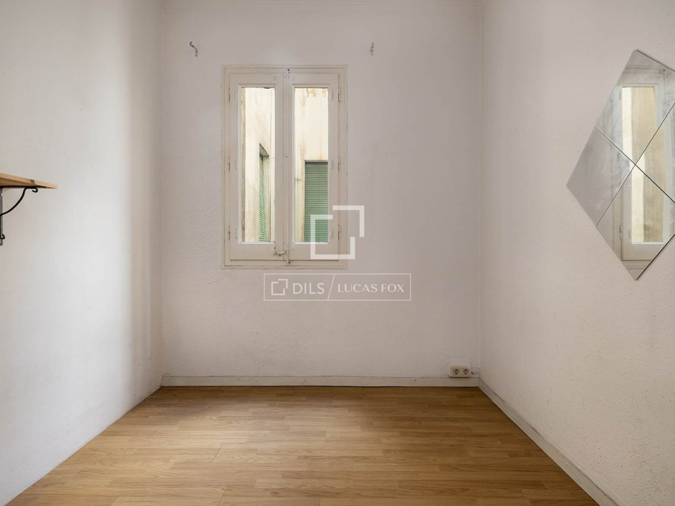 Apartment à Barcelona, Espagne 5 chambres, 130 m2 No. 200010