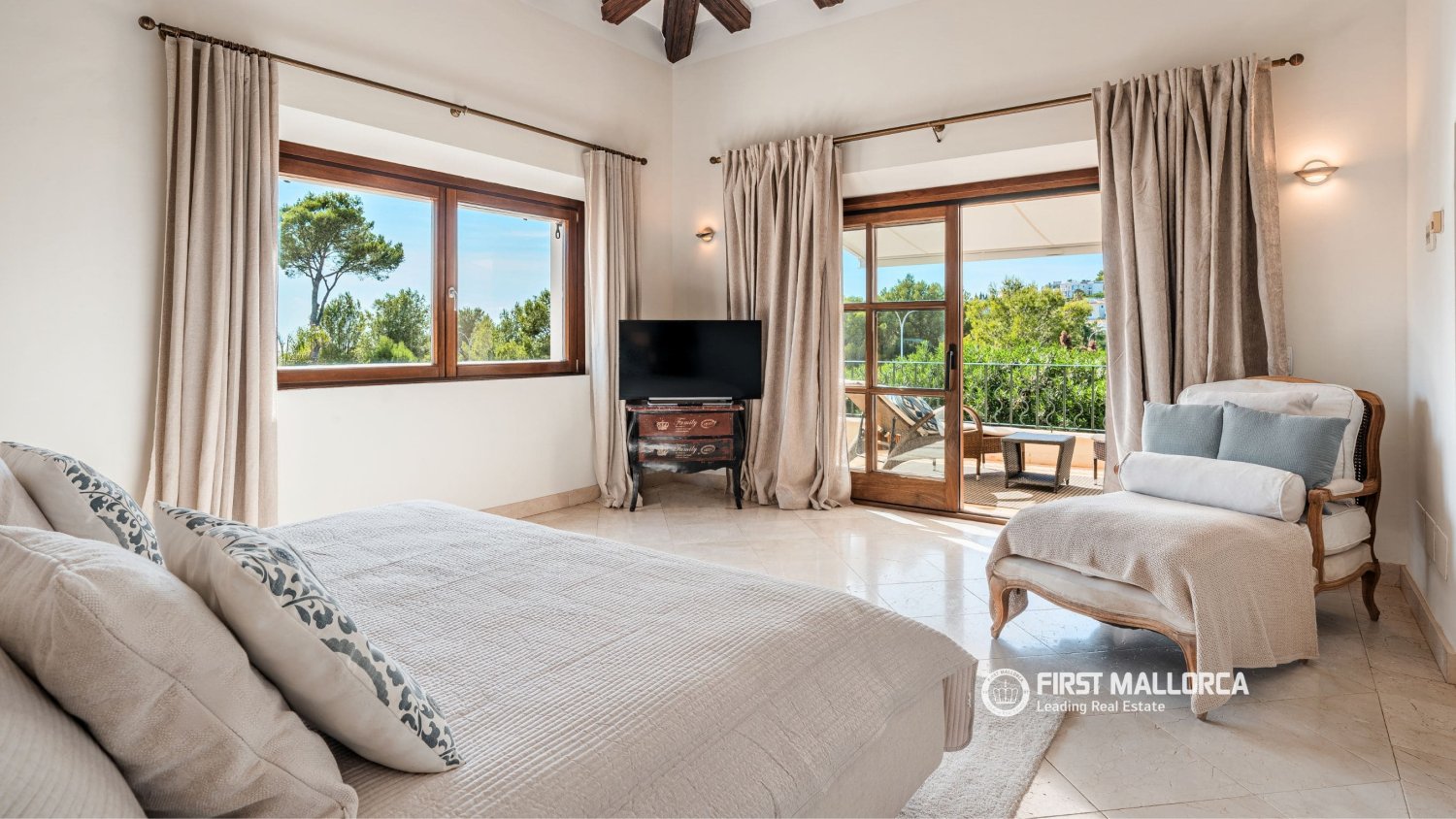 Villa in Nova Santa Ponsa, Mallorca, Spanien 4 Schlafzimmer, 310 m2 Nr. 199685
