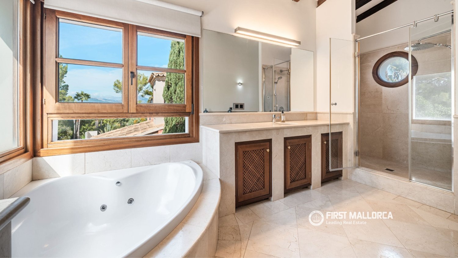 Villa in Nova Santa Ponsa, Mallorca, Spanien 4 Schlafzimmer, 310 m2 Nr. 199685