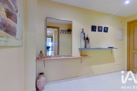 Dzīvoklis El Vendrell, Tarragona, Spānijā 3 istabas, 108 m2 Nr. 197812