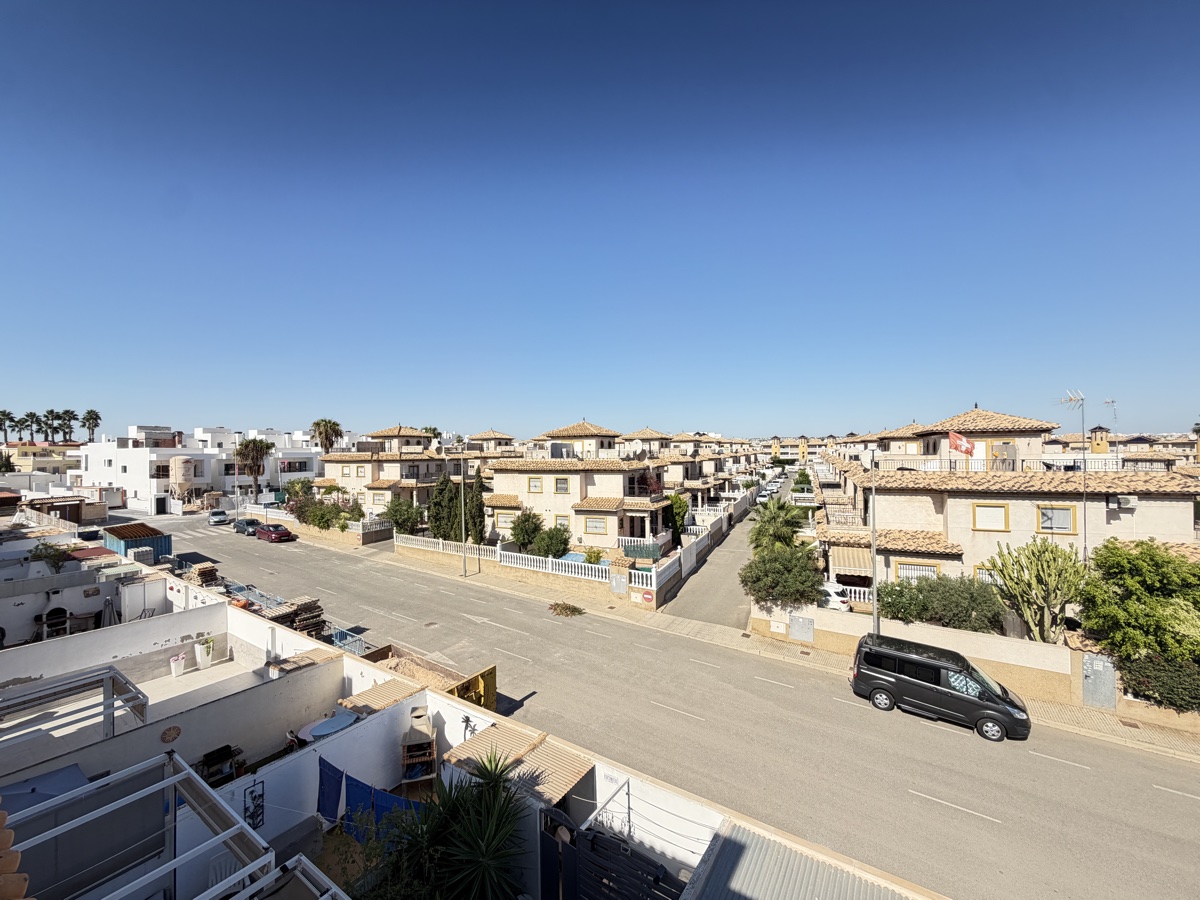 Villetta a schiera a La Zenia, Alicante, Spagna 3 camere da letto, 80 mq. N° 197479