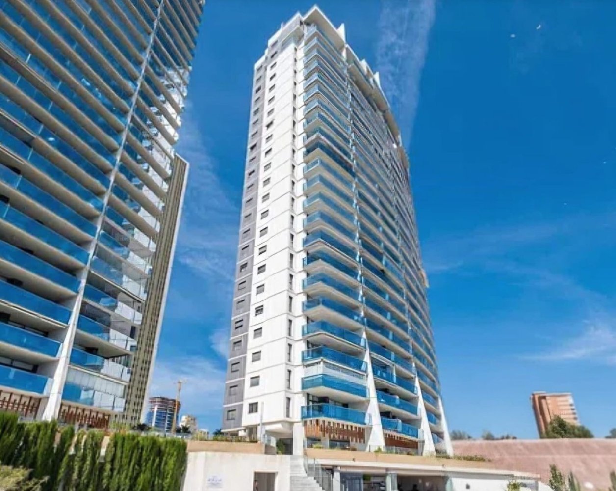 Apartamento en Benidorm, Alicante, España 2 dormitorios, 113 m2 No. 197965