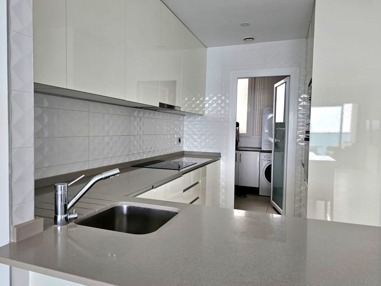 Apartamento en Benidorm, Alicante, España 2 dormitorios, 113 m2 No. 197965