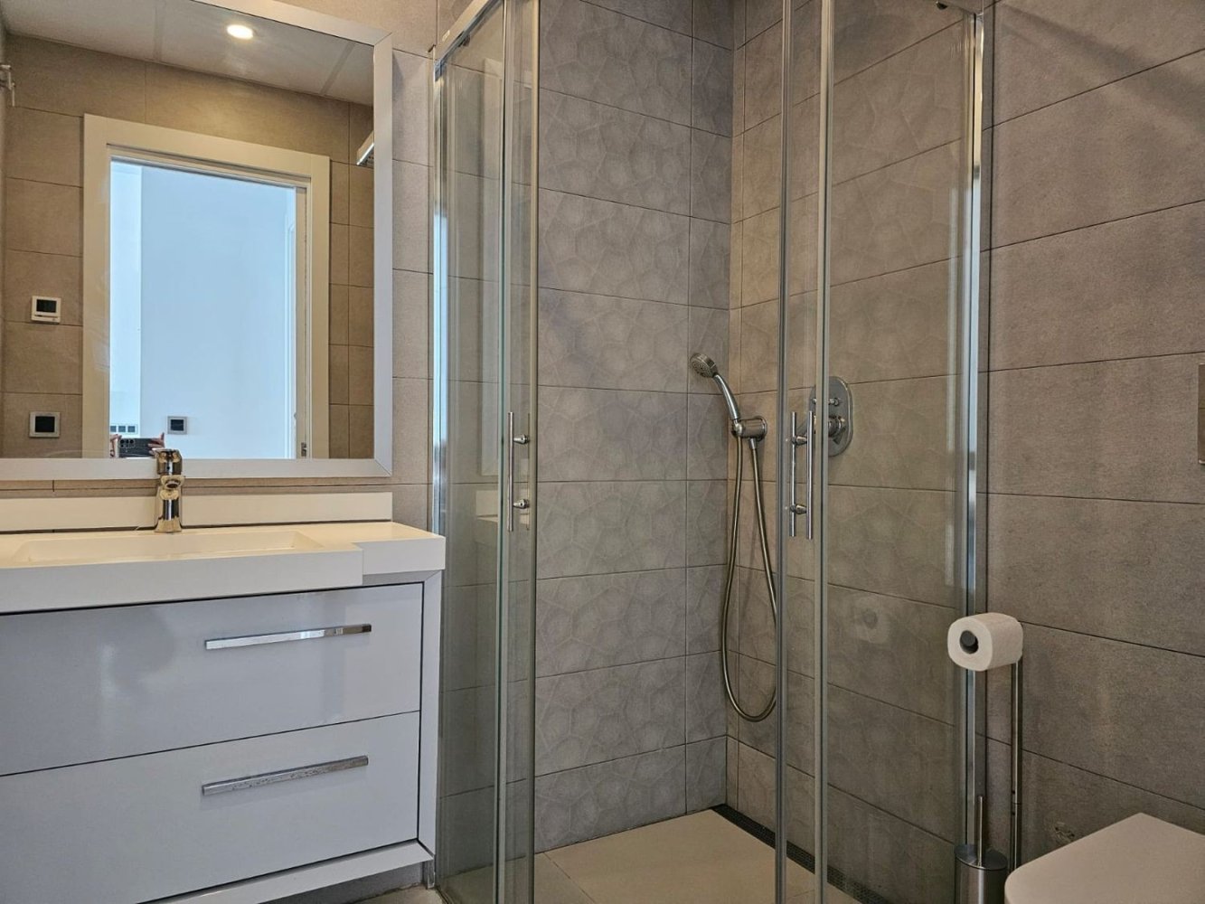 Apartamento en Benidorm, Alicante, España 2 dormitorios, 113 m2 No. 197965