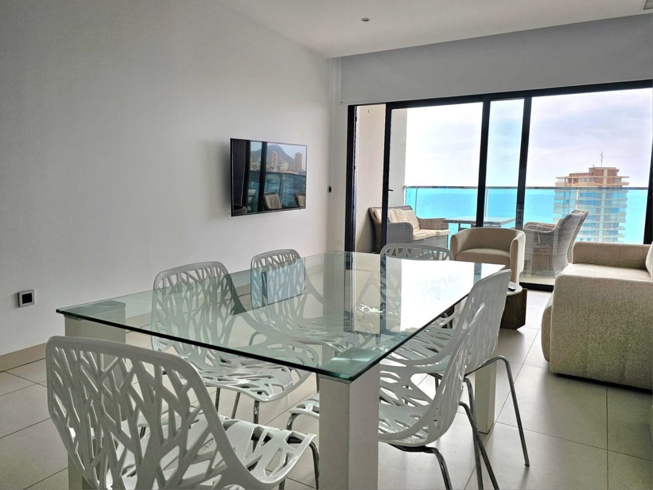Apartamento en Benidorm, Alicante, España 2 dormitorios, 113 m2 No. 197965