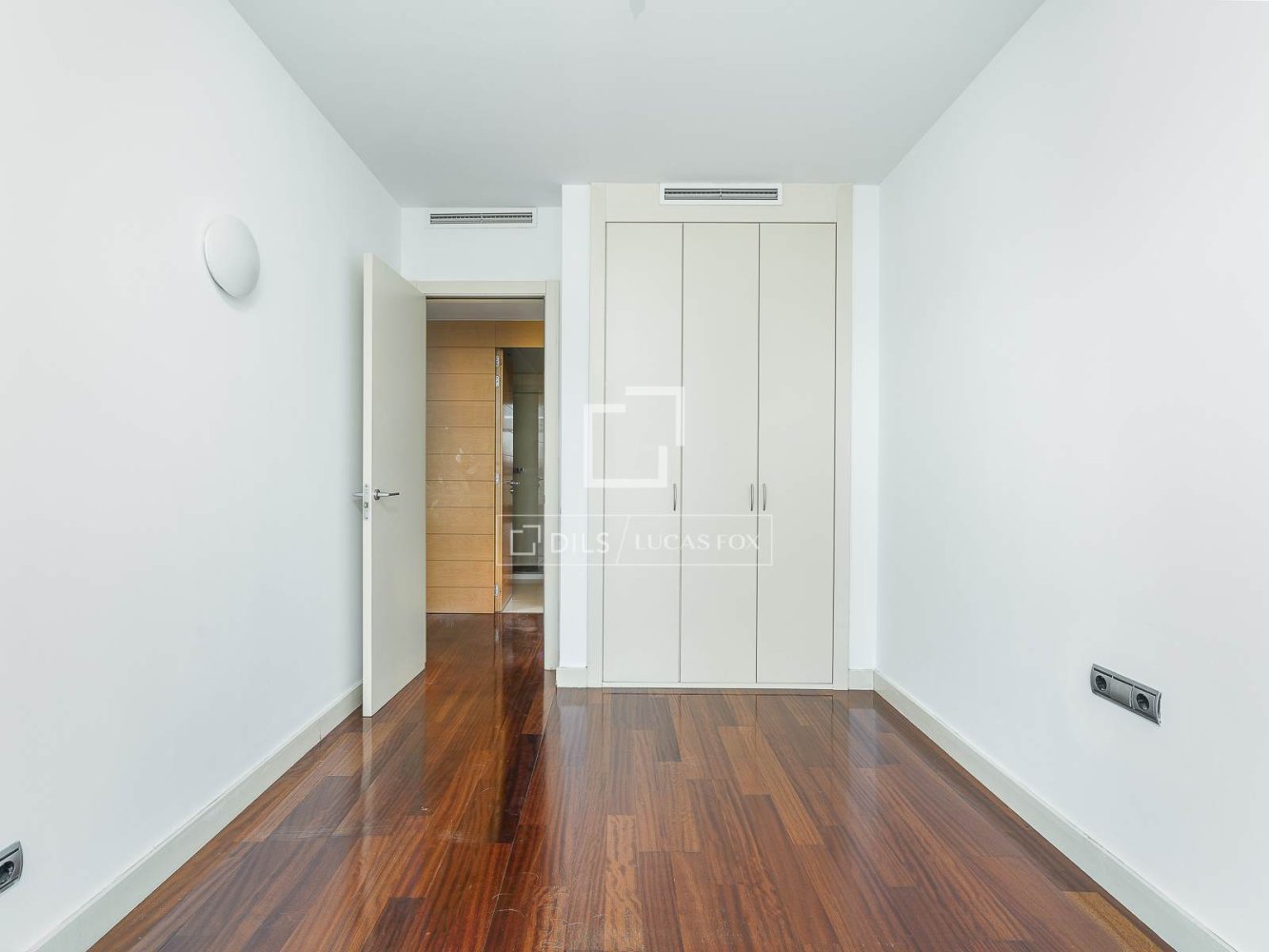 Apartament w Barcelona, Hiszpania 4 sypialnie, 130 mkw. nr 199871